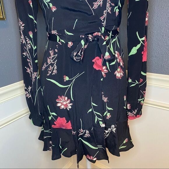 Privacy Please Perry Dress - Picture 6 of 12